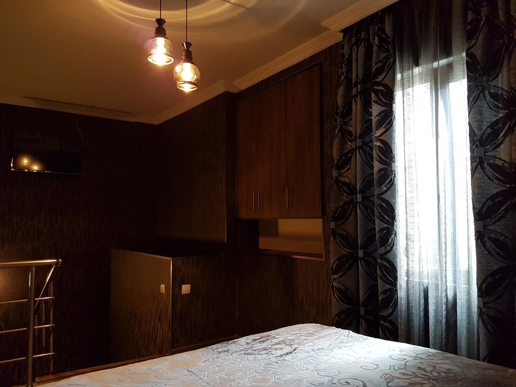 Emi House Hotel Borzsomi Kültér fotó